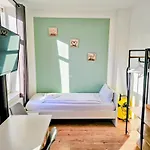 Monteurwohnung Wifi, Kueche, Einzelbetten * Bremen