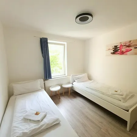 Monteurwohnung Wifi, Kueche, Einzelbetten *