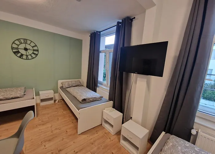 Monteurwohnung Wifi, Kueche, Einzelbetten 公寓